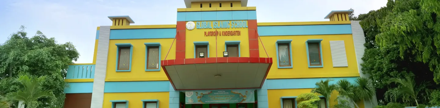 PLAYGROUP & KINDERGARTEN Overview header gedung pgk