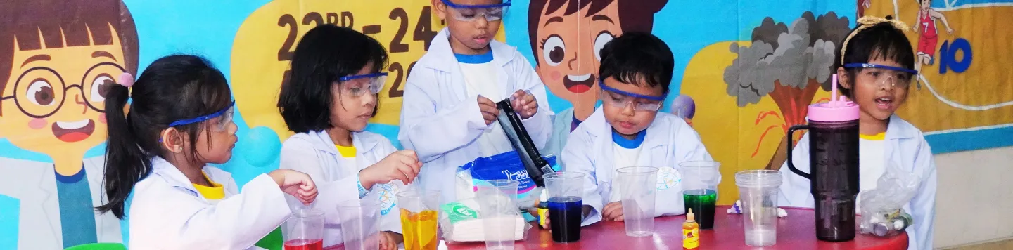 PLAYGROUP & KINDERGARTEN Activities header website 1440 x 407 px 6